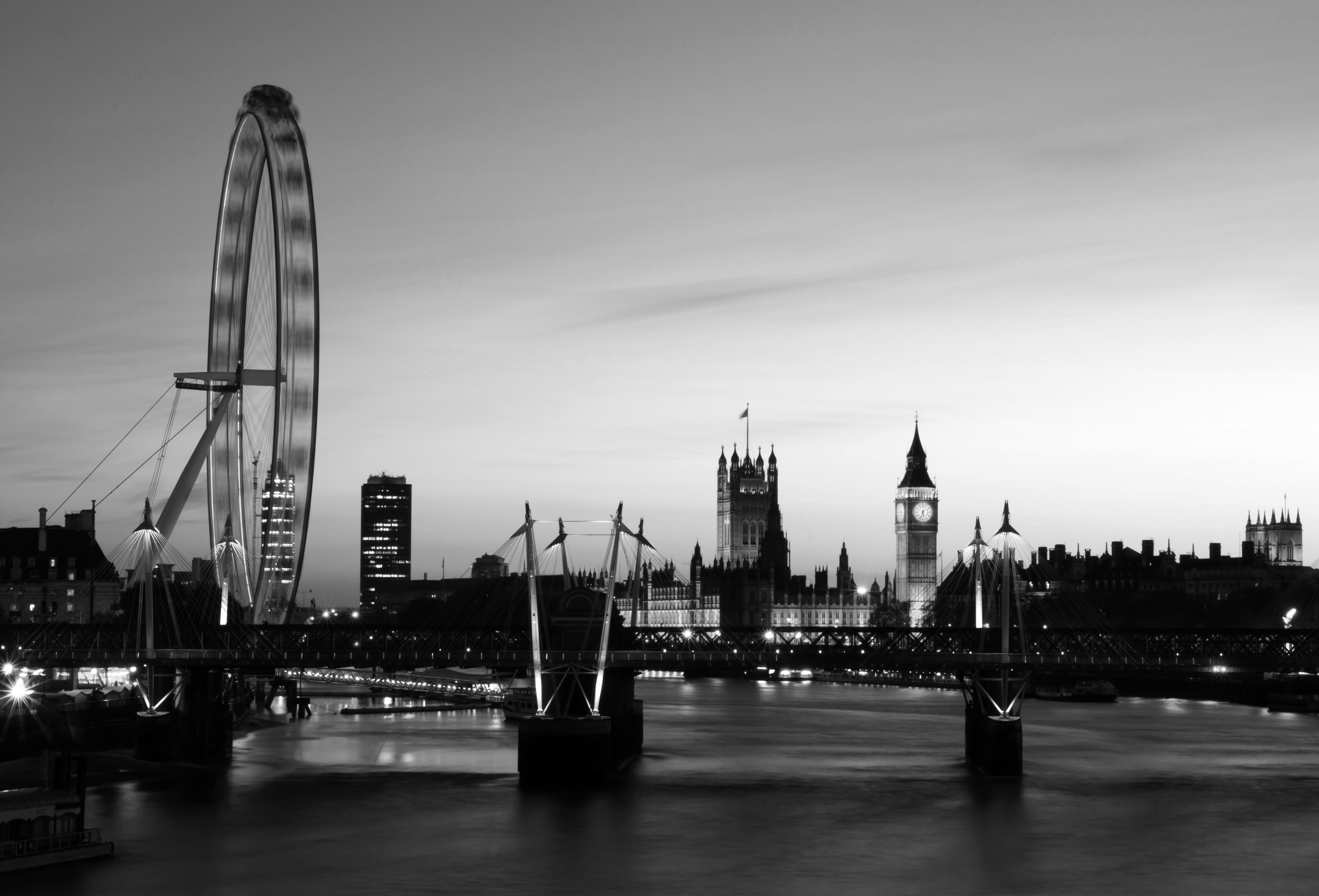 London Eye and Parliament view from the river